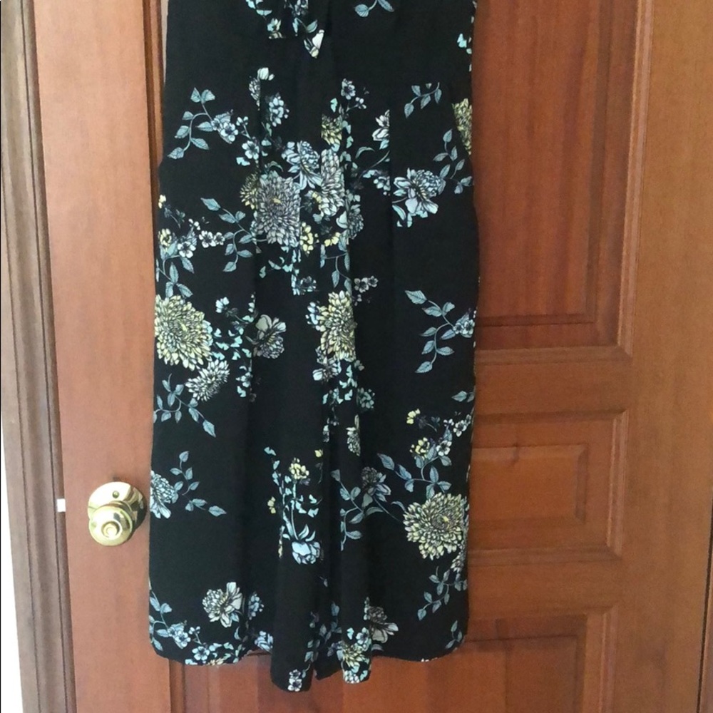 Candie’s Black Floral Jumpsuit SIZE L - Picture 3 of 6